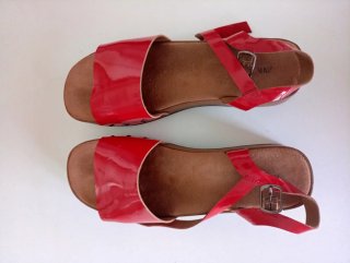 Zapatos Zara plataforma rojos talla 36.
