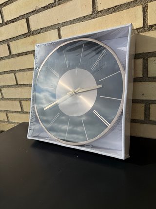 Reloj de Pared Moderno Plateado