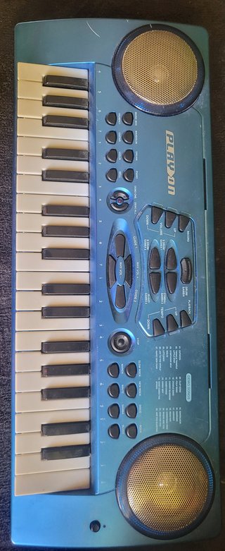 Teclado musical infantil PLAYON