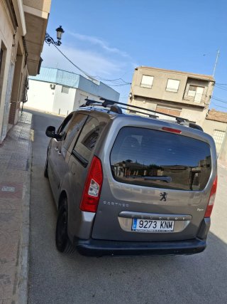 Peugeot Partner 2012