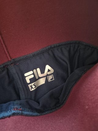 Falda pantalón Fila negra y roja