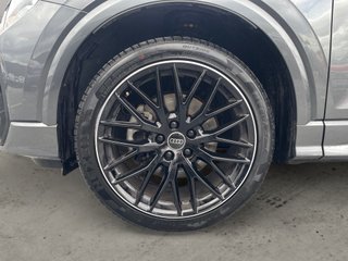 AUDI Q2 35 TFSI Adrenalin Black edition S tronic