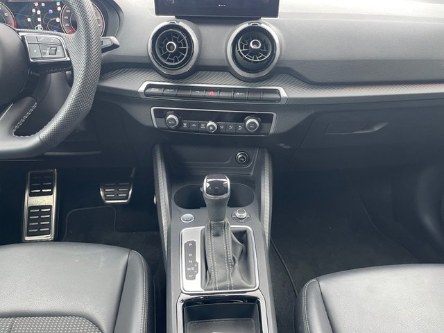 AUDI Q2 35 TFSI Adrenalin Black edition S tronic