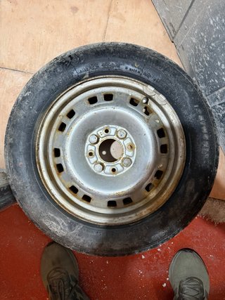 Rueda Seat Panda 135/80R13-74N