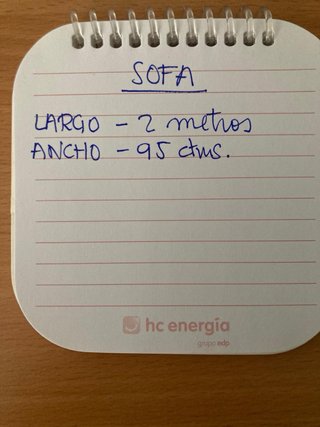 Sofá de piel burdeos
