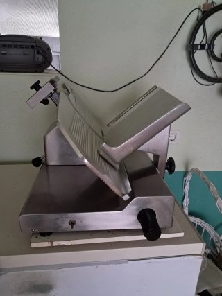 Cortadora de embutido profesional