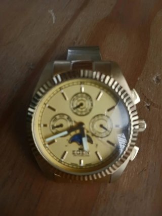 Reloj Eden Switzerland Hombre Dorado