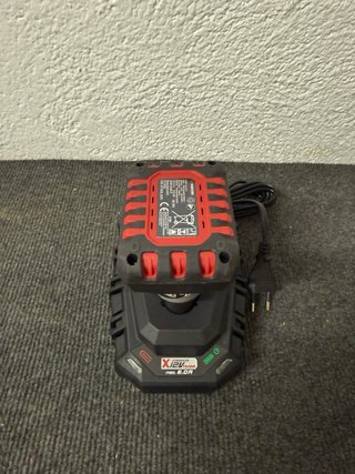 Batería 5Ah 12V y Cargador Rápido Parkside