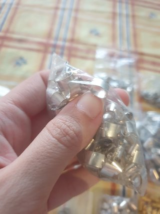 Cierres para bisutería (dorado y plateado)