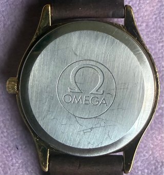 Omega Quartz Reloj Dorado Marrón