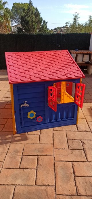 Casita infantil de plástico