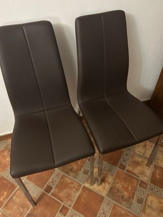 Mesa de comedor y 6 sillas