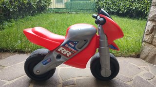 Moto cavalcabile per bambini MOTO FEBER