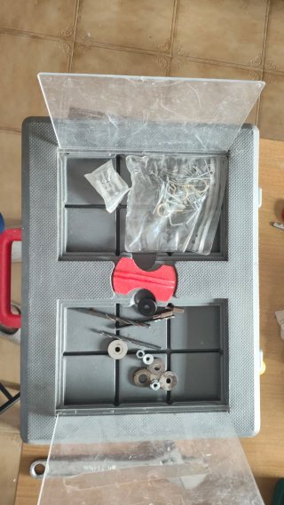 Caja de herramientas con accesorios