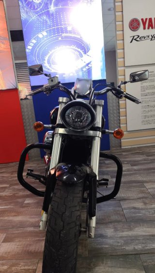 Suzuki Intruder M800 Negra