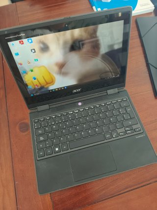Acer TravelMate B3 Spin 11 Tactil Convertible