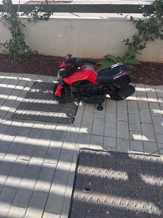 Moto Eléctrica Infantil Roja