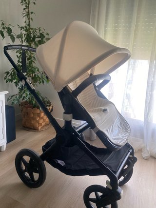 Carro Bugaboo Fox 3 con capazo y 2 capotas