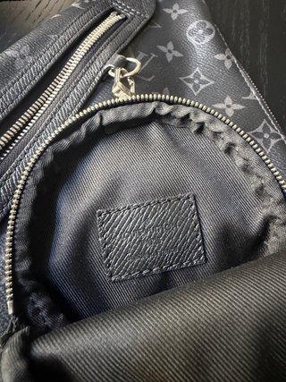 Louis Vuitton Duo Slingbag Monogram Negro/Gris