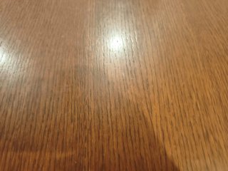 Mesa de comedor de madera maciza