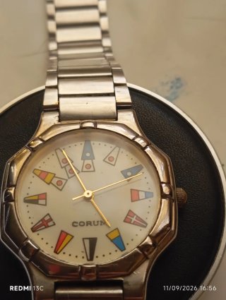 Orologio Corum Admiral multicolor e argento