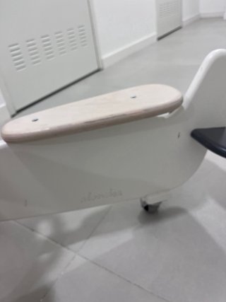 Avión Montessori Madera