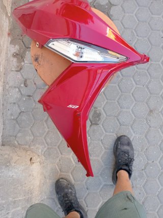 Lateral derecho Sym Jet 14 Rojo