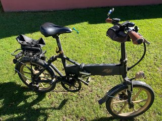 Bicicleta Eléctrica Plegable Negra con dos bateria