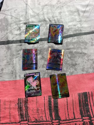 65 Cartas Pokémon Variadas copias
