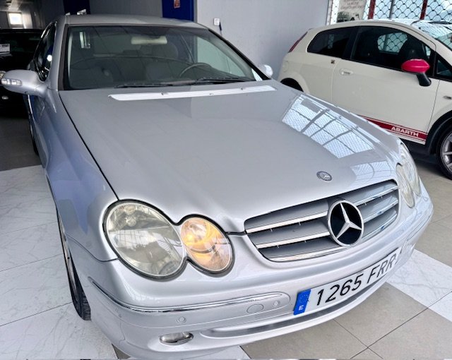 Mercedes-Benz CLK 2005, foto 2