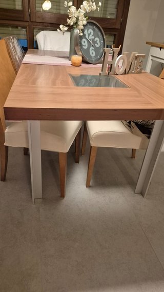 Mesa y 4 Sillas Comedor Madera Roble
