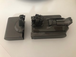 Copertura originale batteria Dyson V11