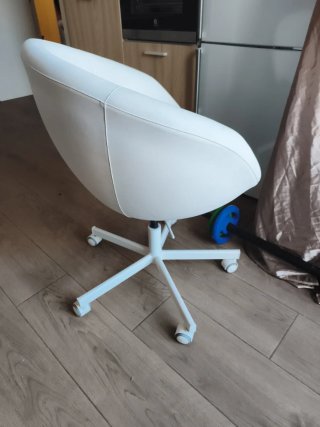 Sillón giratorio IKEA blanco