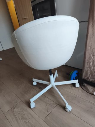 Sillón giratorio IKEA blanco