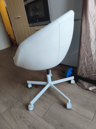 Sillón giratorio IKEA blanco