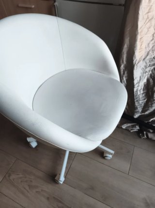 Sillón giratorio IKEA blanco