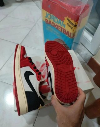 Jordan 1 Retro Low OG Trophy Room Rookie 44