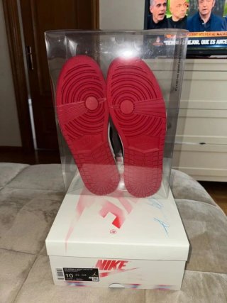 Jordan 1 Retro Low OG Trophy Room Rookie 41