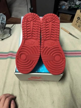Jordan 1 Retro Low OG Trophy Room Talla 42