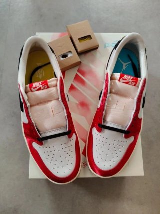 Jordan 1 Retro Low OG Trophy Room Rookie Talla 42