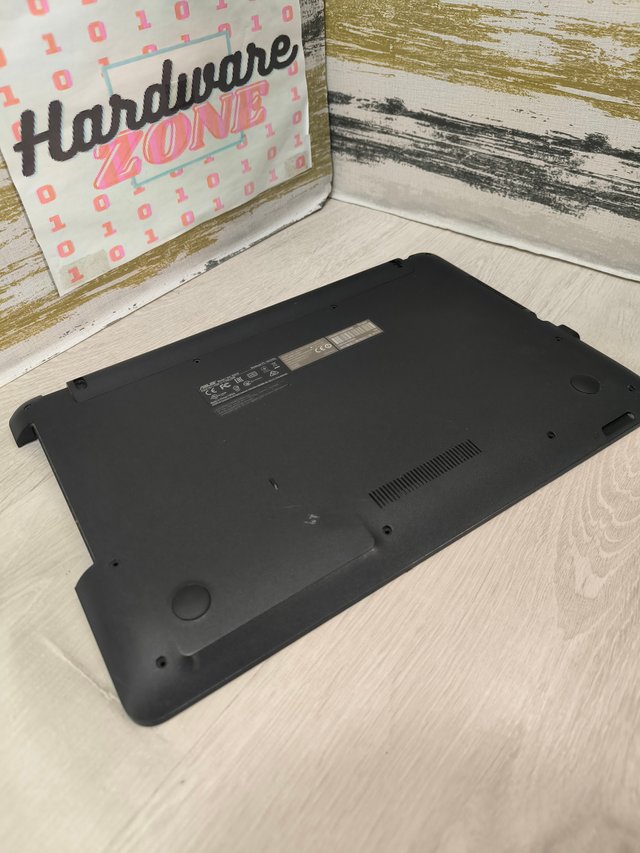 Carcassa inferiore ASUS SonicMaster X541 - Come nuova