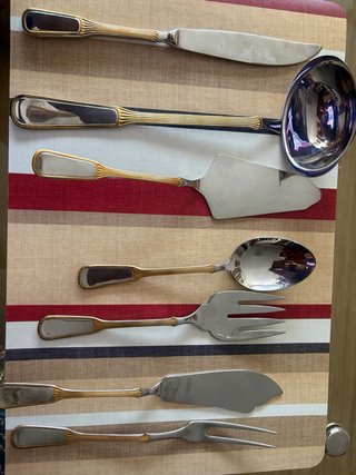 Cubertería Iber Serie Oro 122 piezas