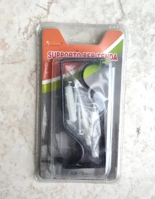 Supporto Per Tenda in Metallo Nero Con Viti E