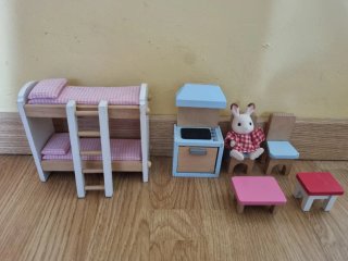 Muebles de madera juguete