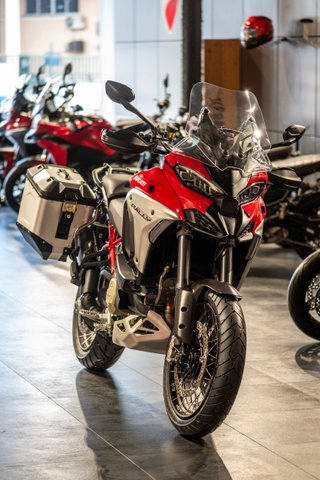 OFERTA! Ducati Multistrada V4 Rally Full Adventure