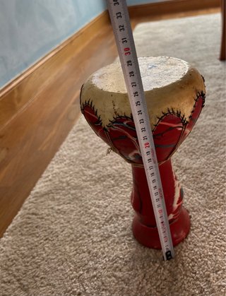 Tambor africano decorativo. 26cm alto. De barro