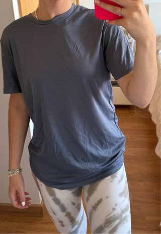 Camiseta deportiva transpirable azul grisáceo