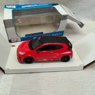 Maqueta Coche Toyota GR Yaris Burago 1:24