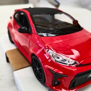 Maqueta Coche Toyota GR Yaris Burago 1:24