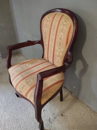 Sillón pequeño impecable